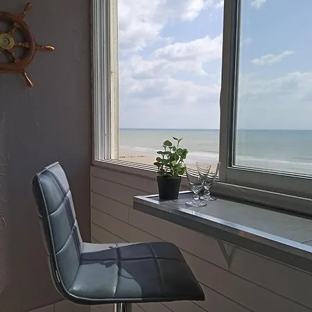 La Baie De St Jean Apartment