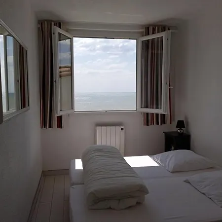 La Baie De St Jean Apartment *