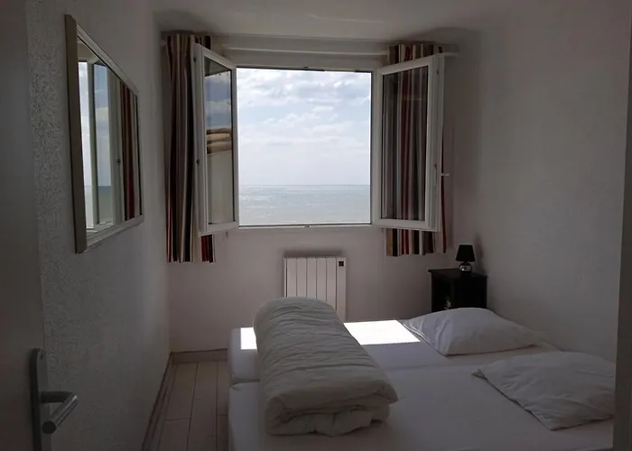 La Baie De St Jean Apartment *